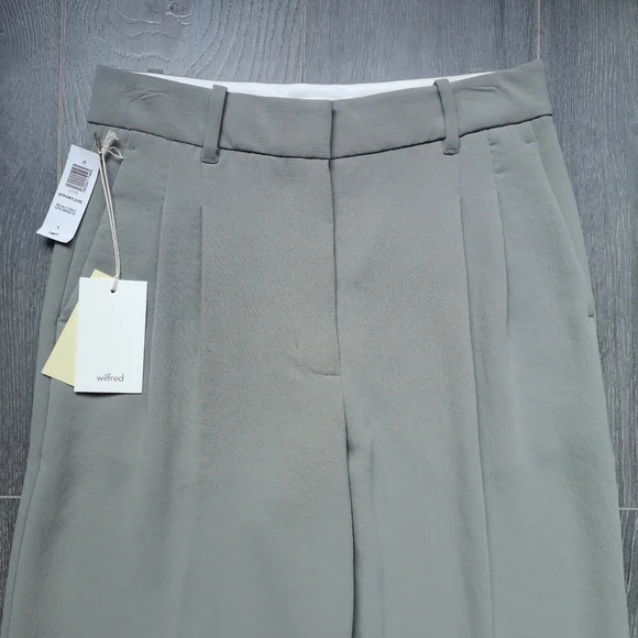 Aritzia Effortless Pant - Picture 2 of 8